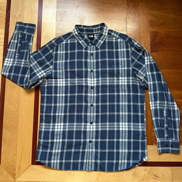 The North Face Hayden Pass 2.0 flannel long sleeve button up lightweight shirt - Picture 10 of 10
